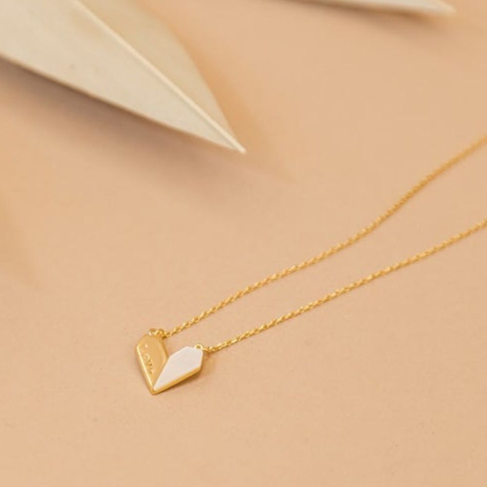 𝅺Shell Heart Love Necklace - Picture 3 of 7